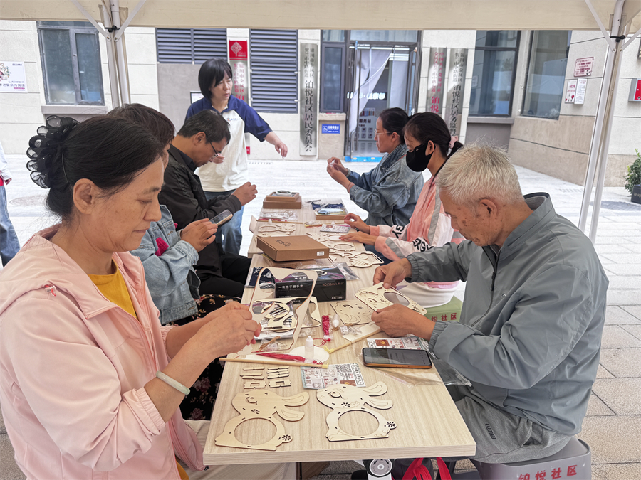 有图）非遗集市进社区：指尖传承唤醒邻里温(28467517)-20250916175458.jpg