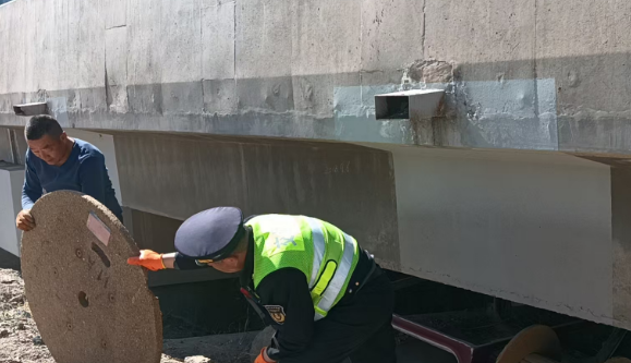 QQ浏览器截图20250421205001.png