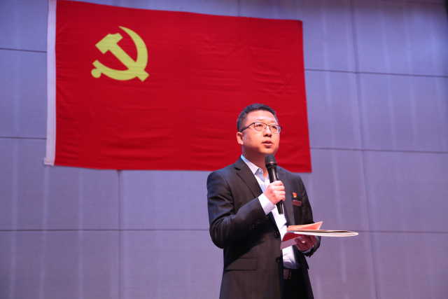 宁夏工人文化宫党支部书记李响分享如何做一名合格支部书记.JPG