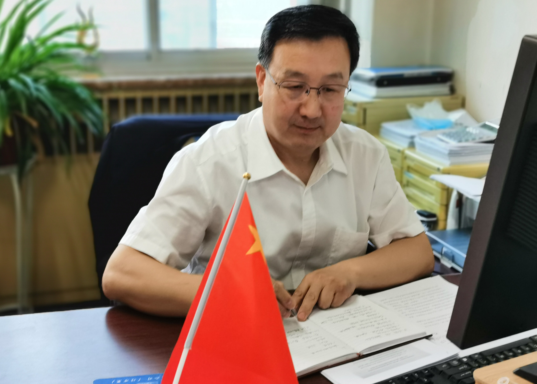 7.李时珍.jpg