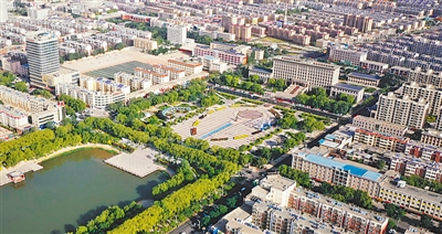 <p>　　　　中宁县城一景。</p>